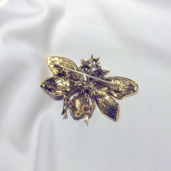 π50% OFF/3+...Rhinestone Bee Brooch - Picture 6 of 9
